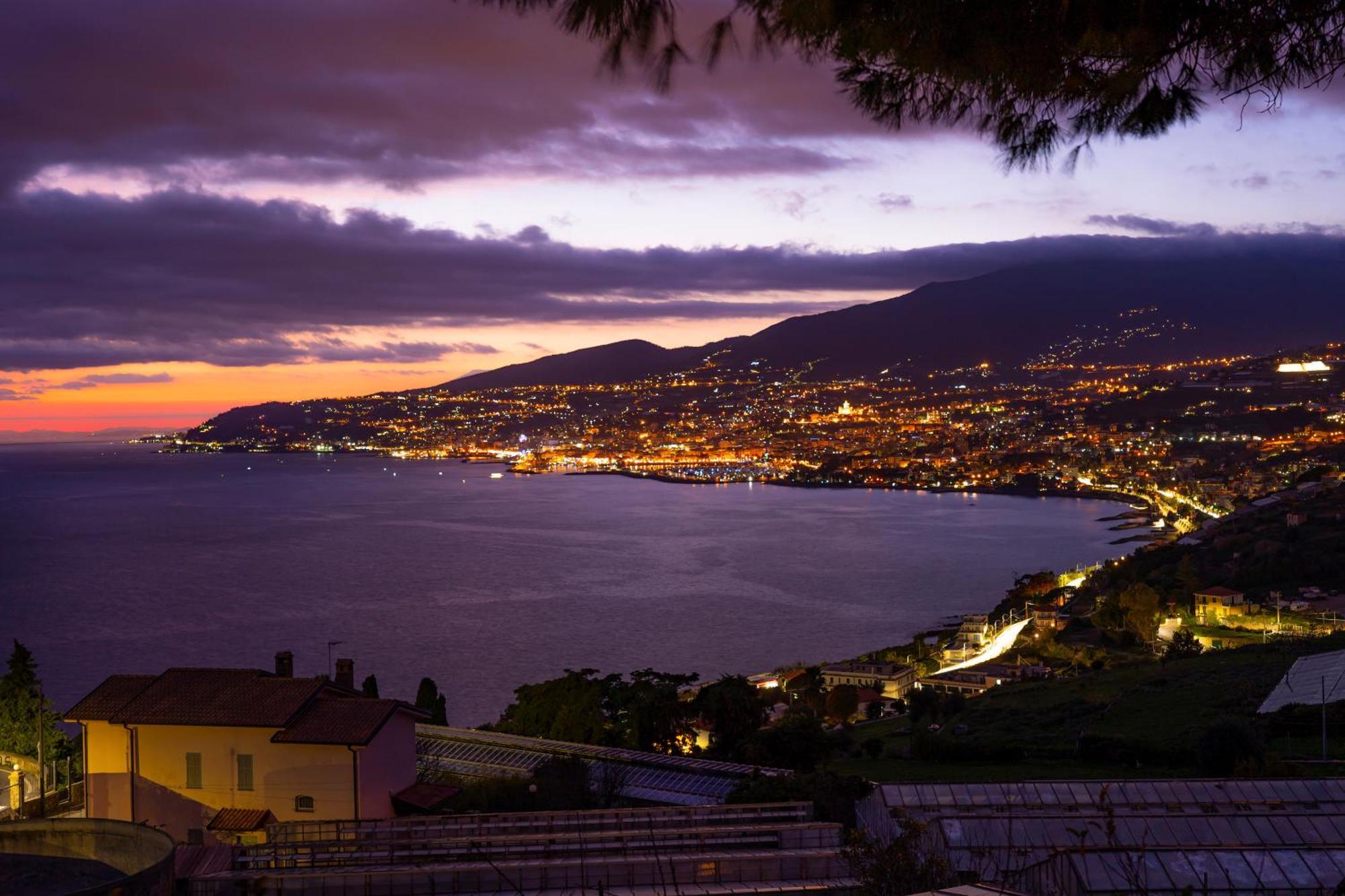 Casa Emma With Sea Glimpse - Happy Rentals Sanremo Exterior foto