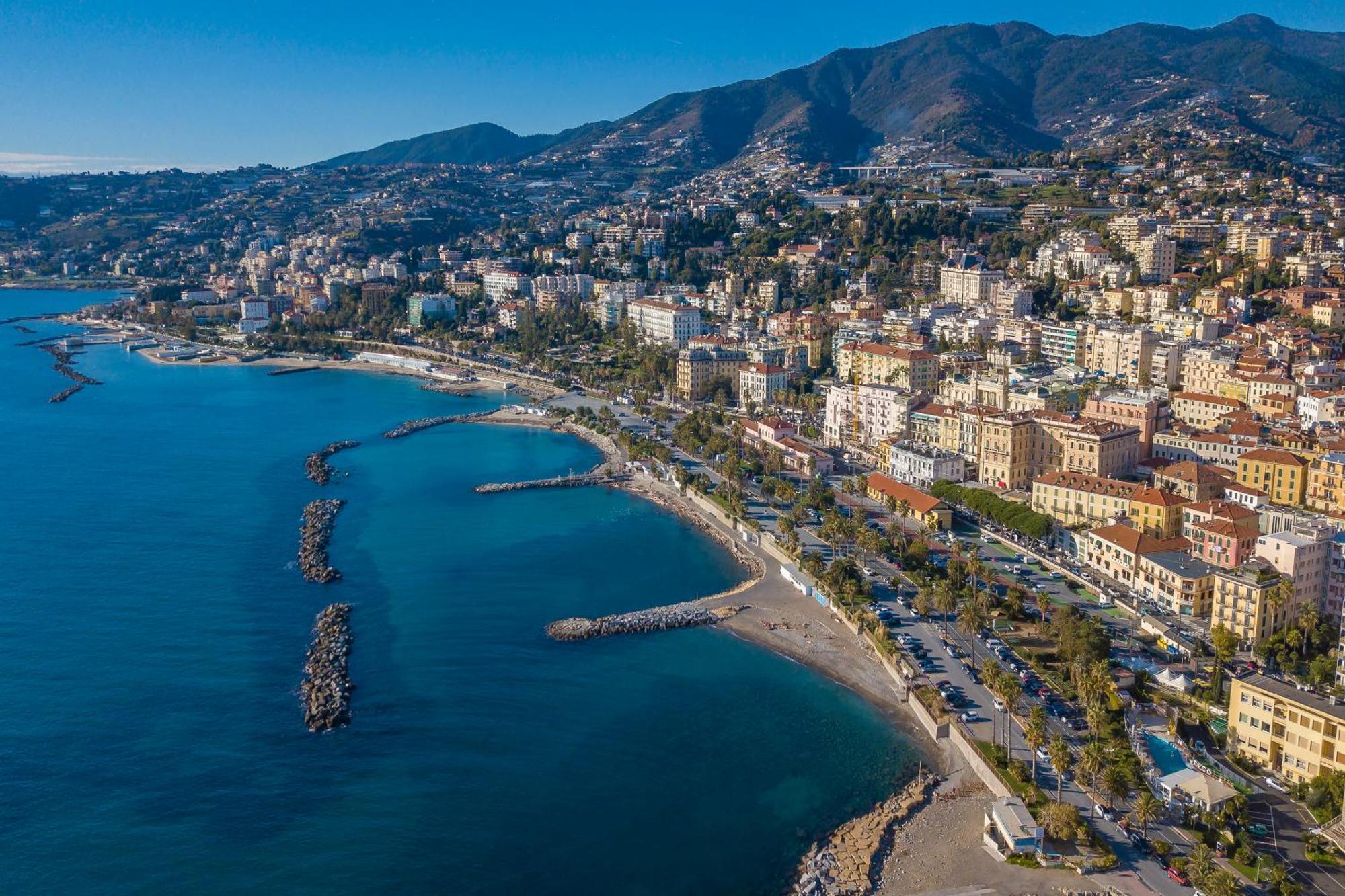 Casa Emma With Sea Glimpse - Happy Rentals Sanremo Exterior foto